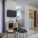 Apartments With A Parking Space Pula - 21369