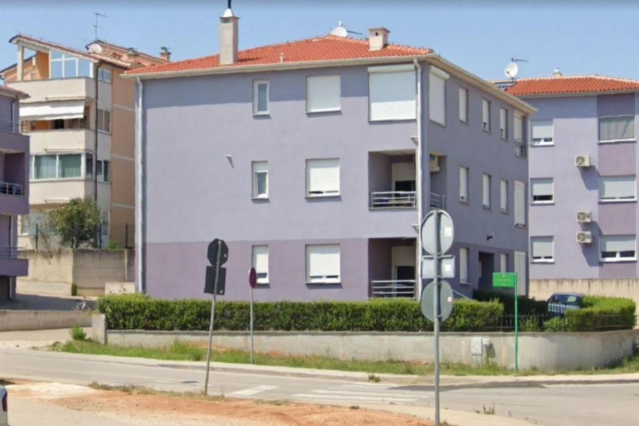 With A Parking Space - 21369 Apartman Pula